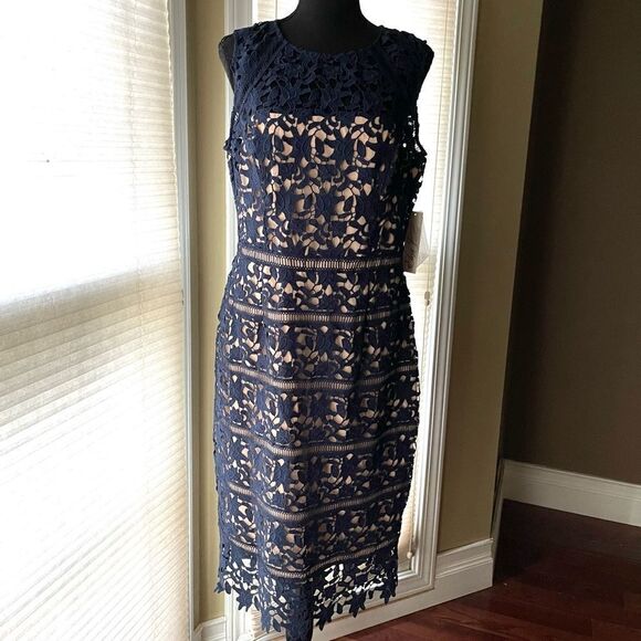 Eliza J Lacy Dress NWT - Picture 1 of 4